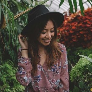 Meet your Posher, Rebecca!